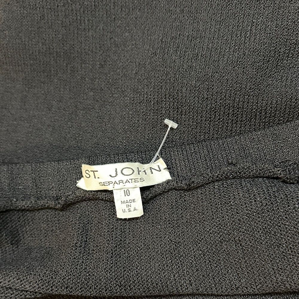 St. John Collection Black Santana Knit Long Skirt w/ Side Slit Size 10 - Picture 10 of 10